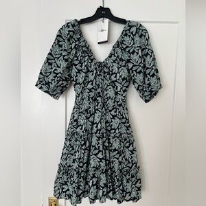 En Saison Black and Green Leaf Mini Dress